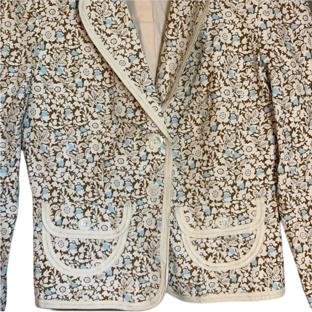 ‎Express double button floral blazer. Size 10 - Picture 10 of 10